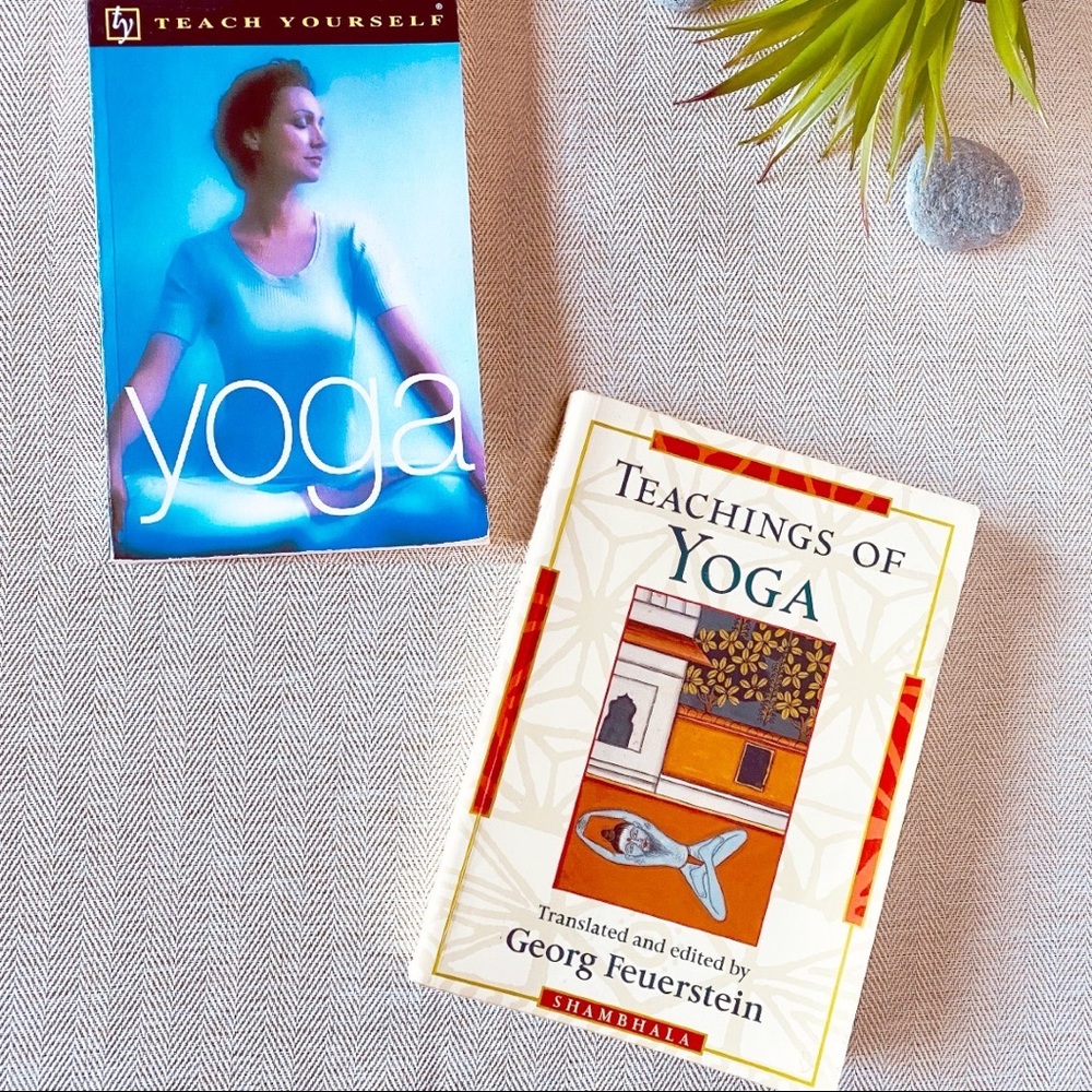 Teach Yourself Yoga|Marry Stewart. + Teachings of Yoga|Georg Feuerstein.